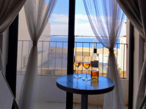 Bright & Airy sea views apartment, St Paul's Bay
